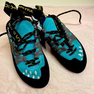 climbing shoes LA sportiva women 4.5+